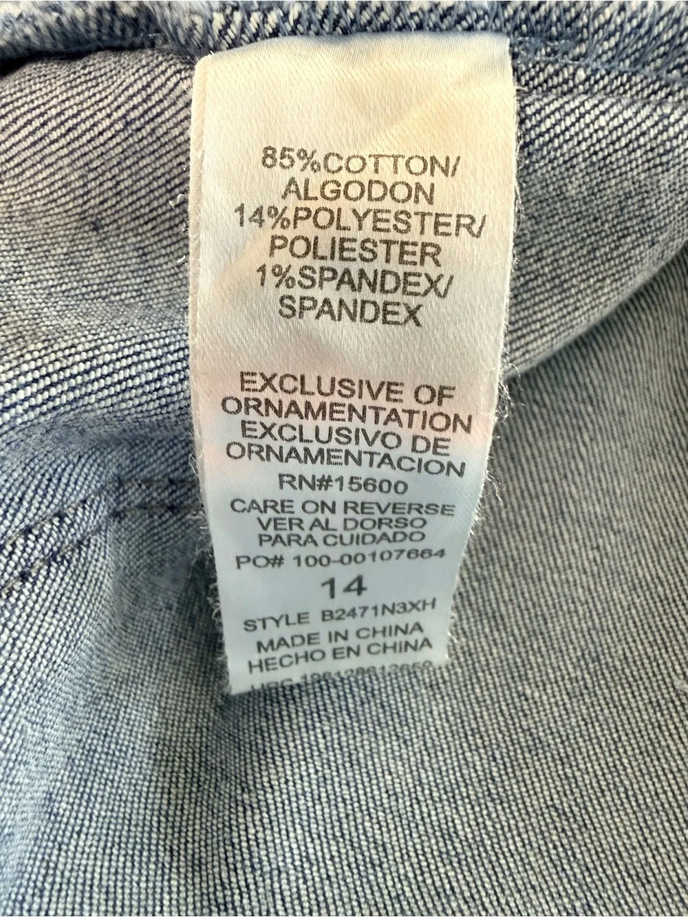 Democracy Absolution Crop Jeans Size 14 Blue Frayed Hem Stretch Denim Capri